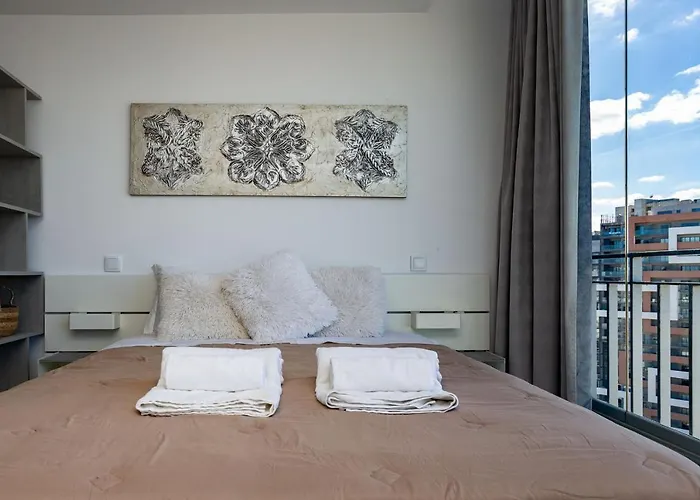 Oakland W/ Sea View By Lovelystay *