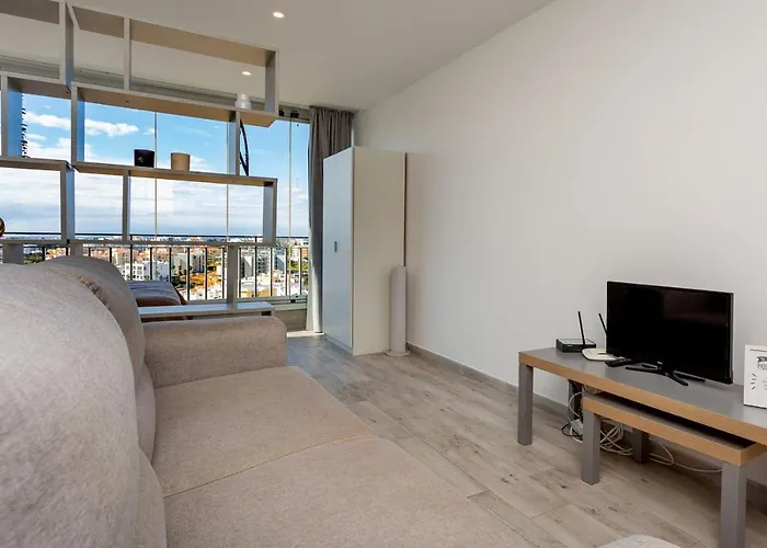 Oakland W/ Sea View By Lovelystay