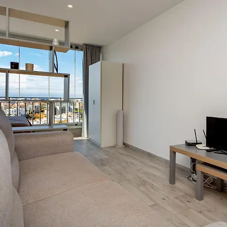 Seascape Retreat Apartment By Lovelystay